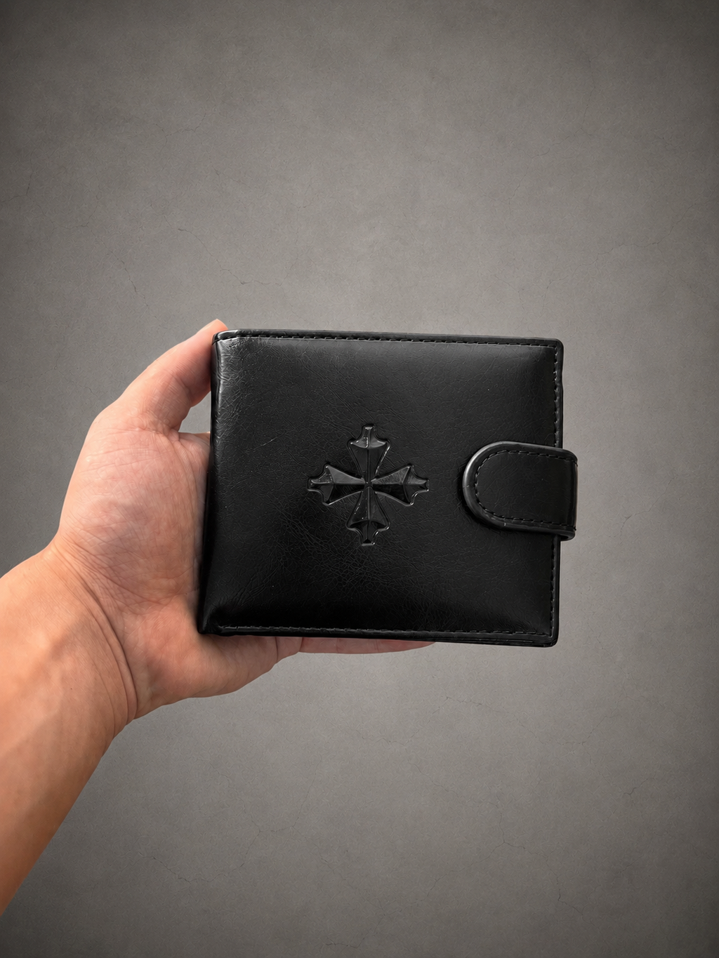 Gray Closet Cross Wallet -Black
