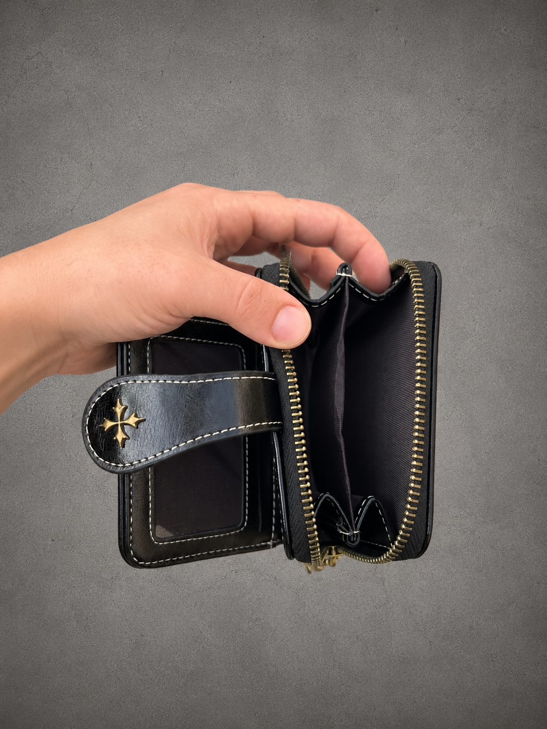 Gray Closet Signature Wallet – Black